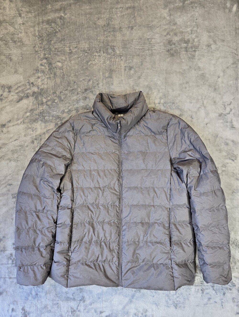 Uniqlo Light Weight Water Repellent Jacket Size Large Gray